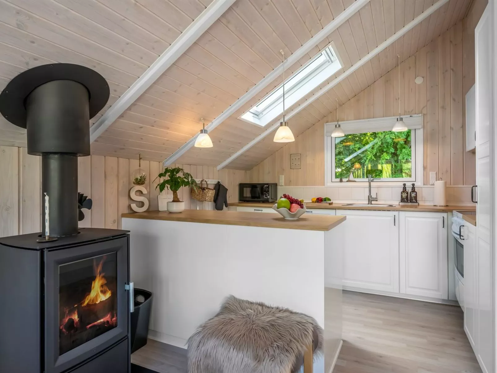 "Tara" - 450m from the sea-Binnen