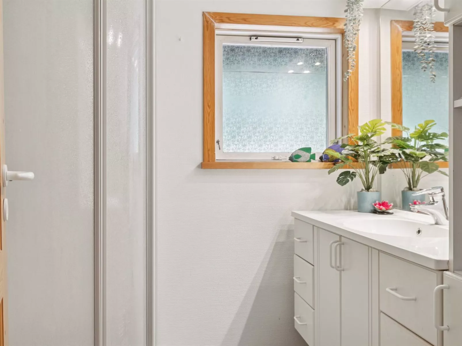 "Farman" - 200m from the sea-Binnen