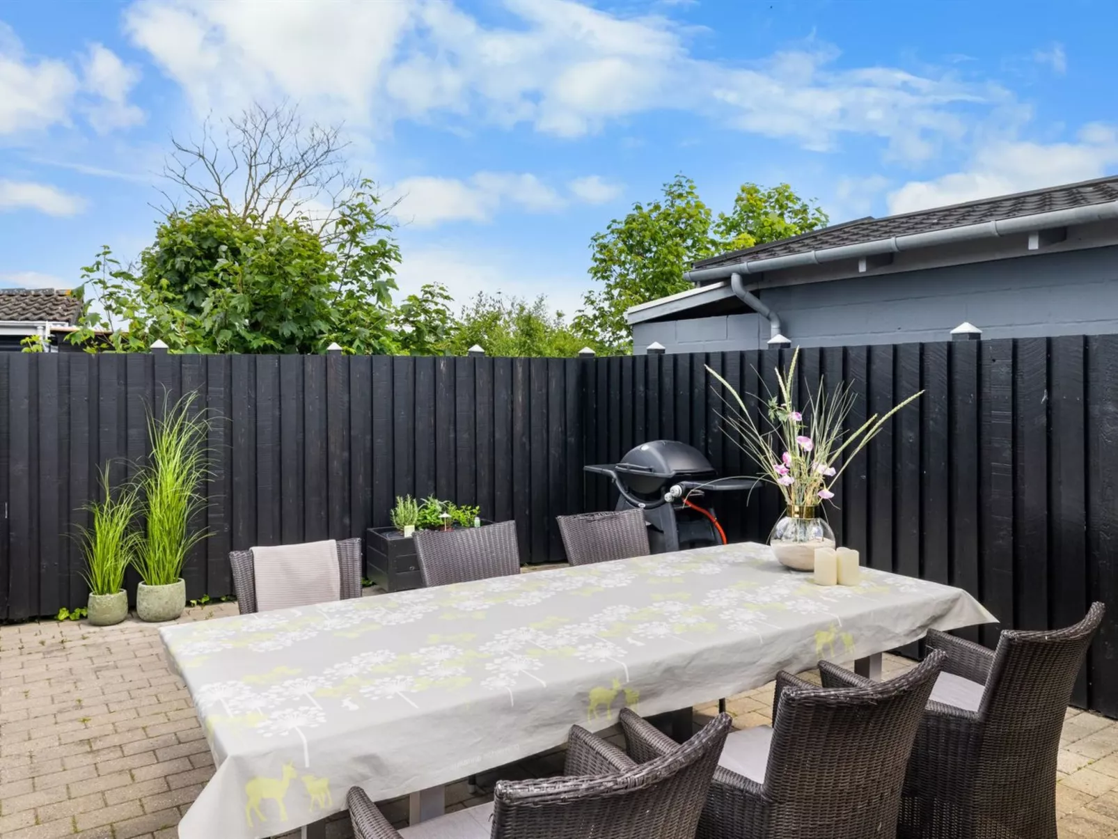 "Daya" - 75m from the sea-Buiten