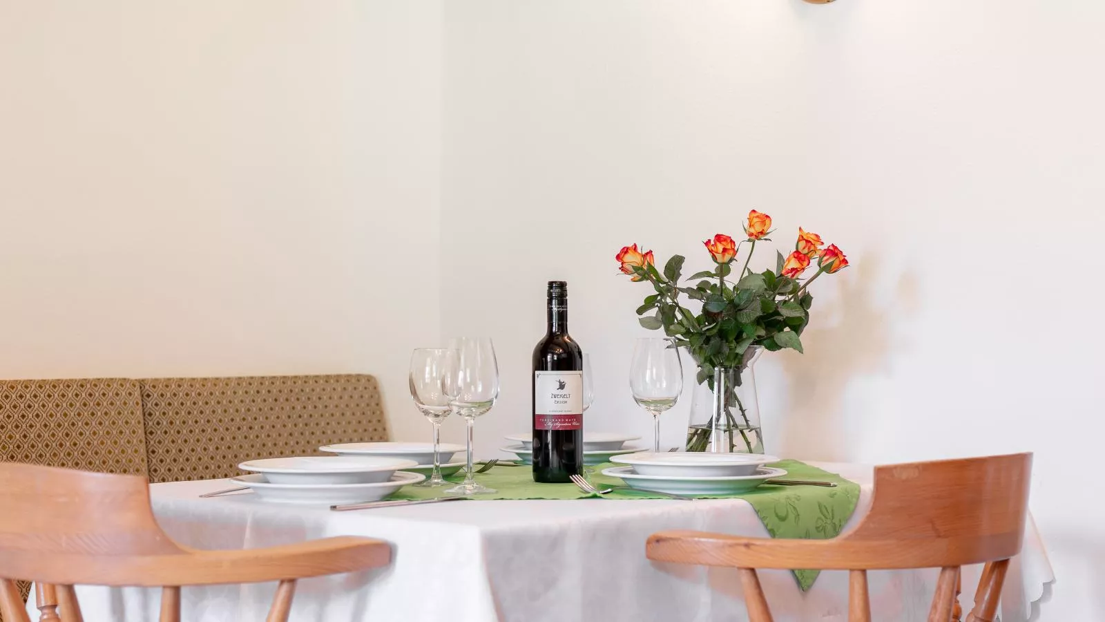 Landhaus Marchfeld Top 5-Eetkamer