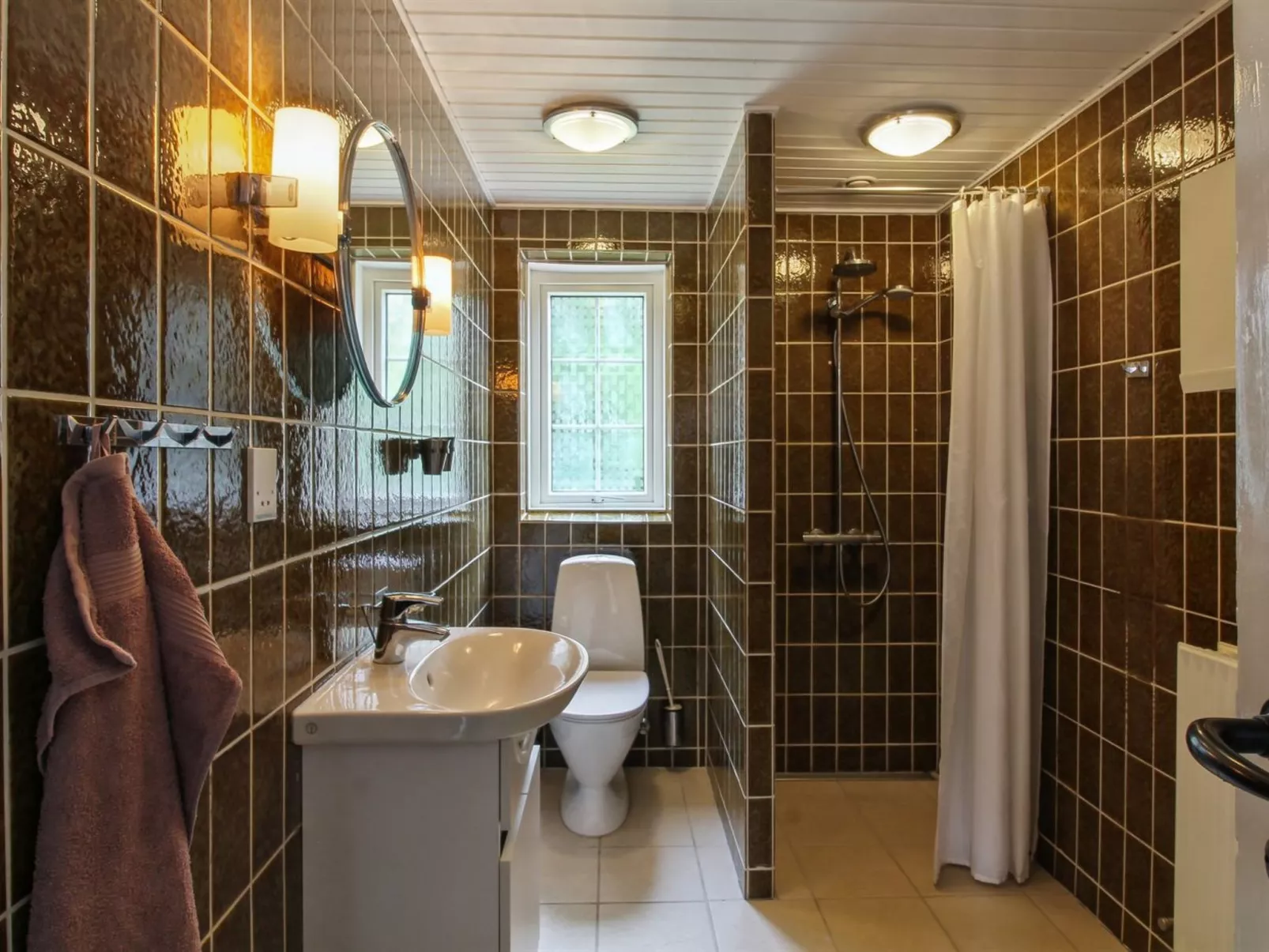 "Henrieke" - 10km from the sea-Binnen