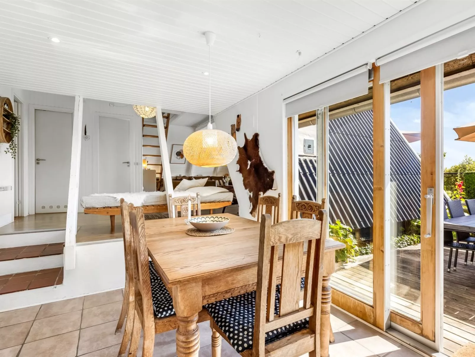 "Murtuz" - 50m from the sea-Binnen