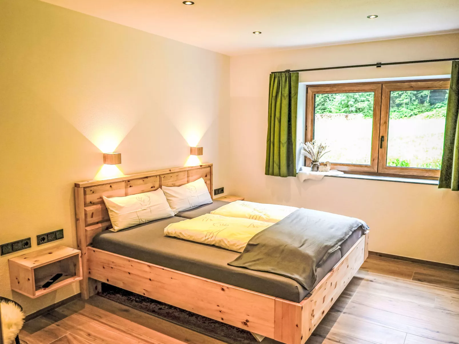 Jagerstüberl-60qm EG mit gr Terrasse-Binnen