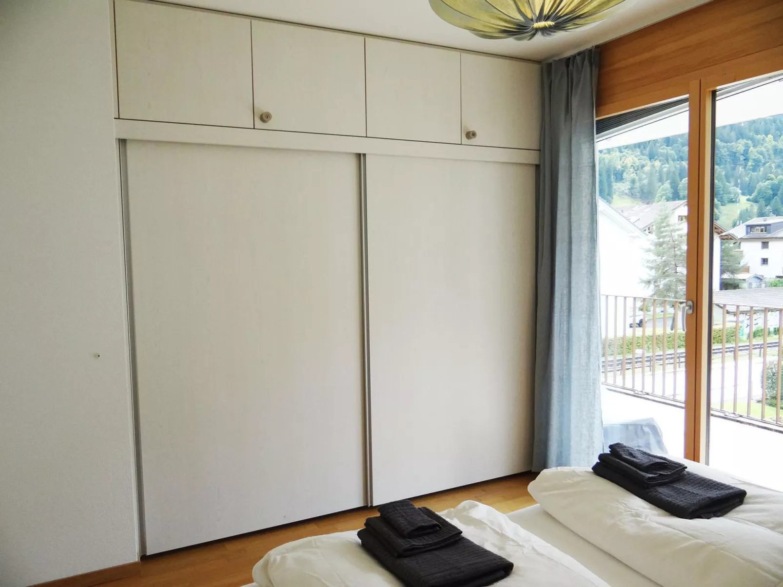 Dorfstrasse 62-Binnen