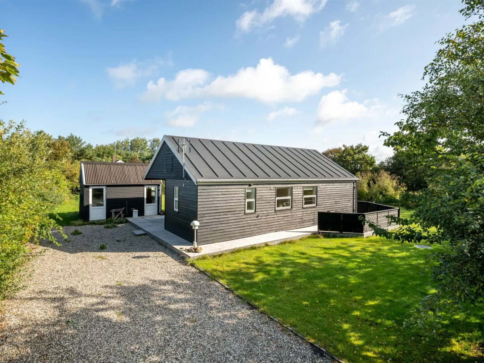 "Anja" - 550m to the fjord-Buiten