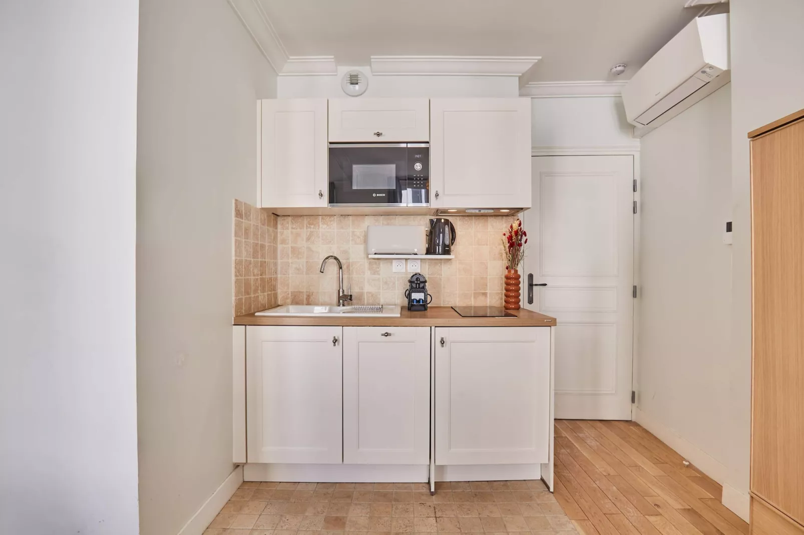 CHENIER 8 NEW-Niet-getagd