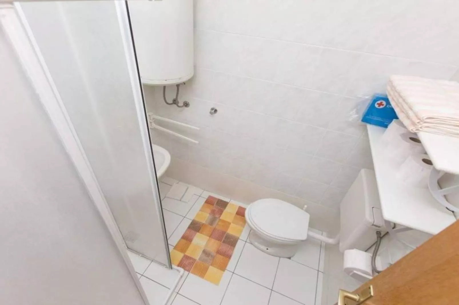 Apartmani Bridić Okrug Gornji - Four Bedroom Apartment-Badkamer