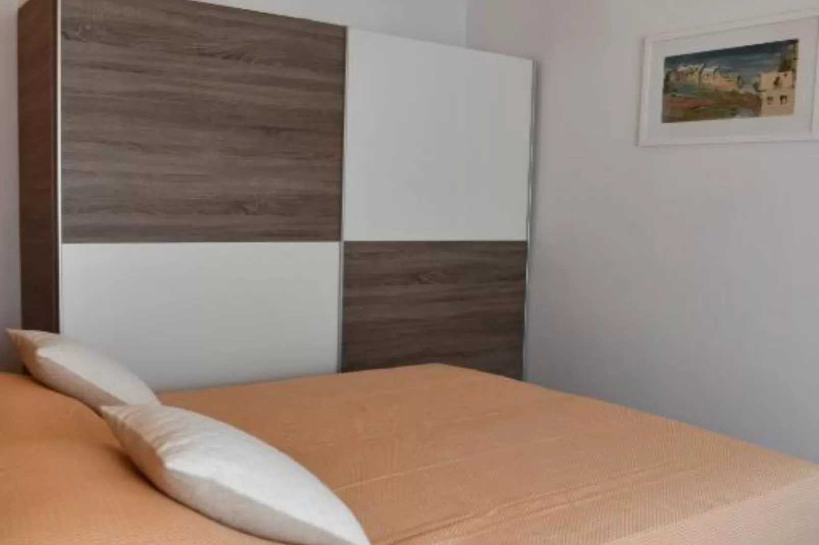 One Bedroom Apartment with Terrace and Garden View-Slaapkamer