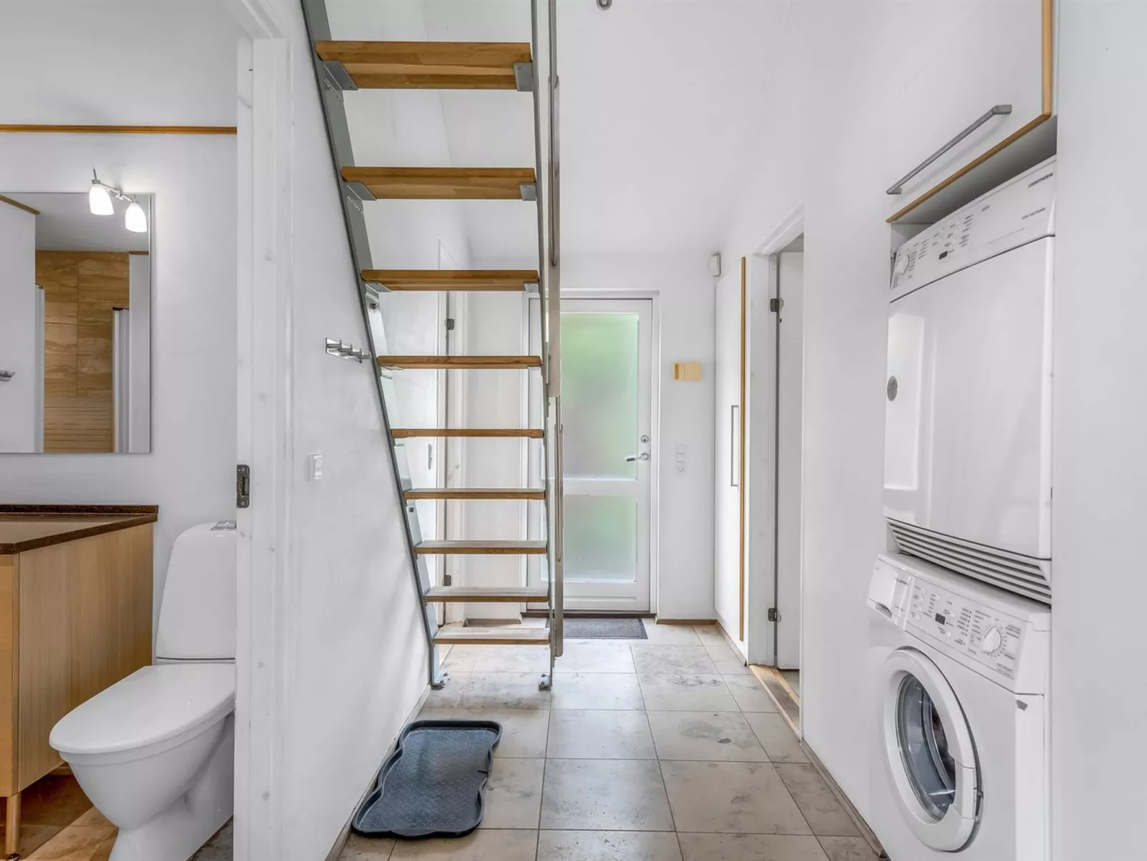 "Talitha" - 40m from the sea-Binnen