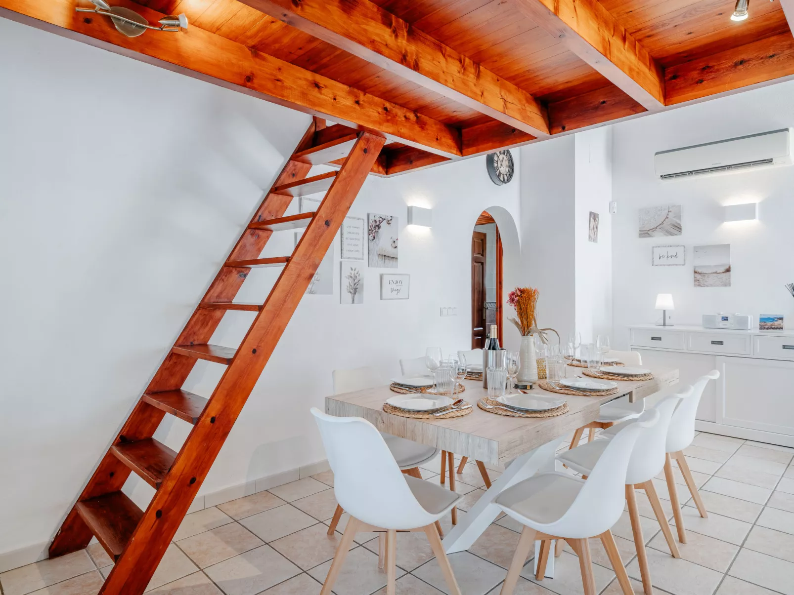 Villa Gran Vida-Binnen