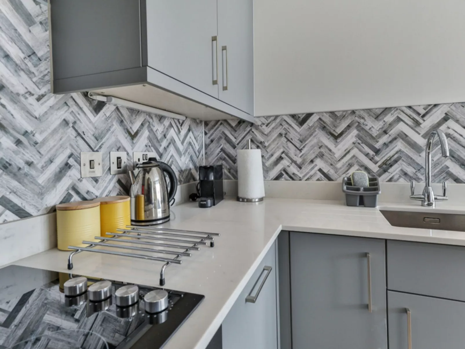 Belle House, Apt 5-Binnen