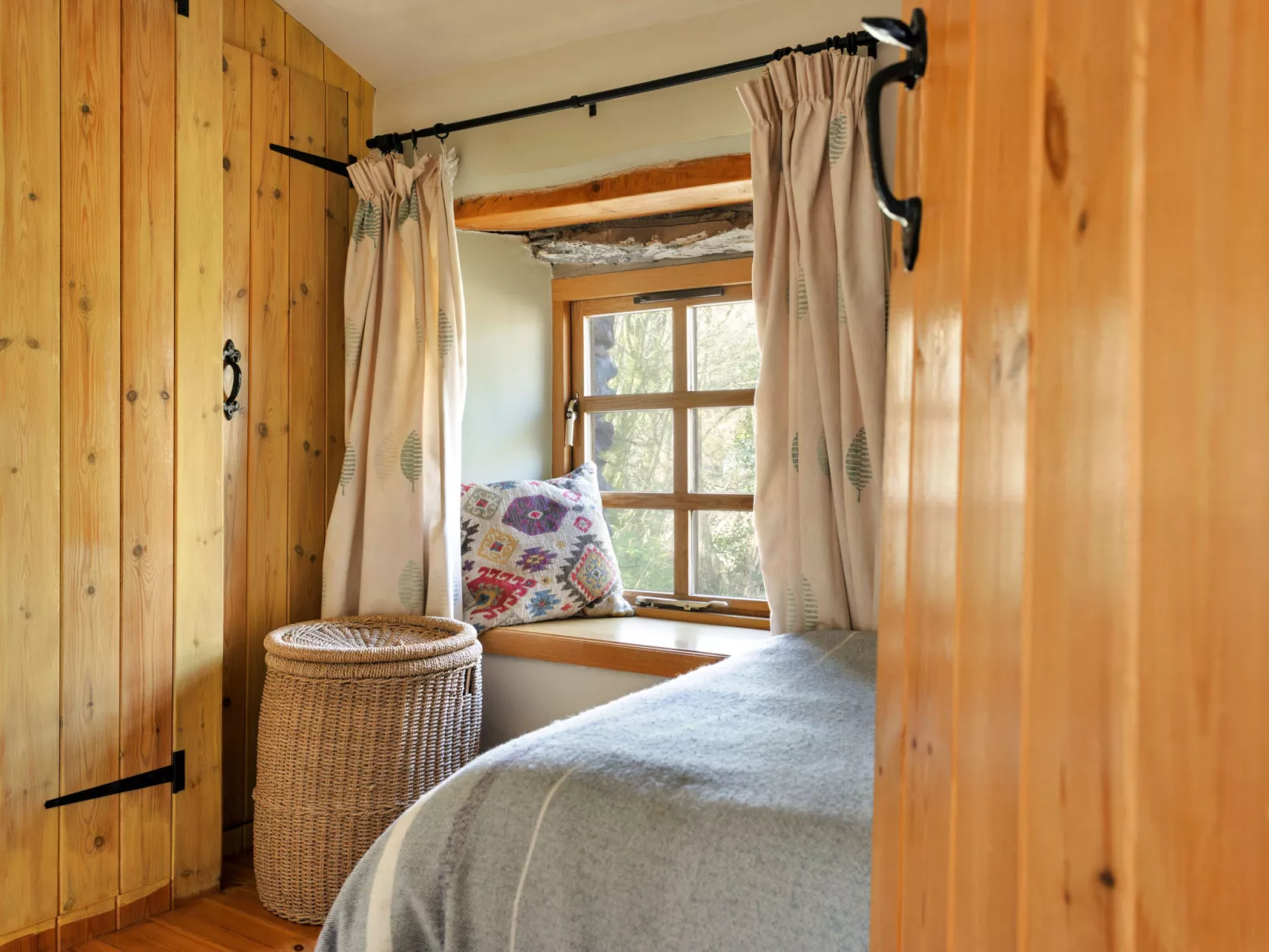 St Francis Cottage-Binnen