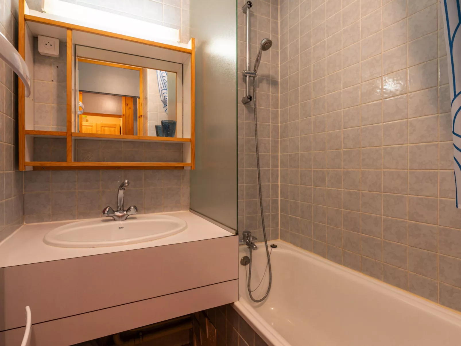 LES ARCADES A-Binnen