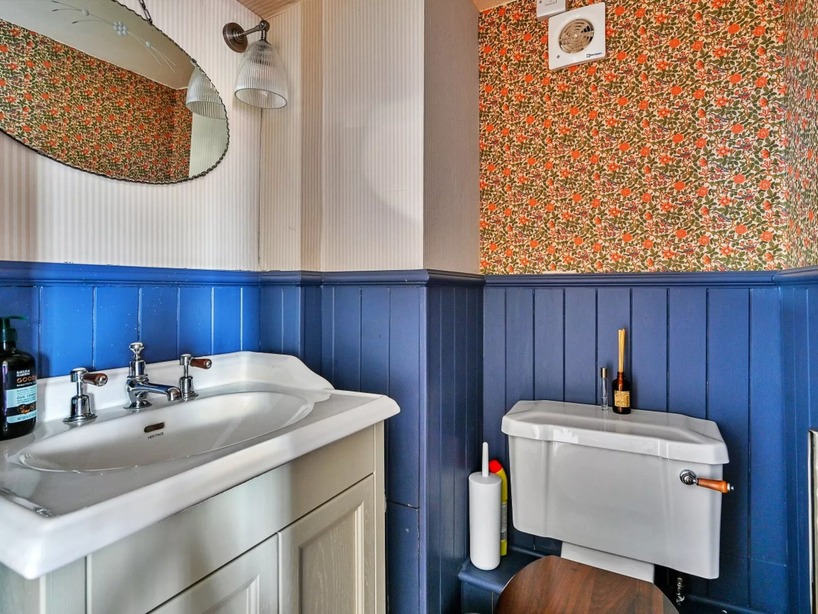 123, High Street-Binnen