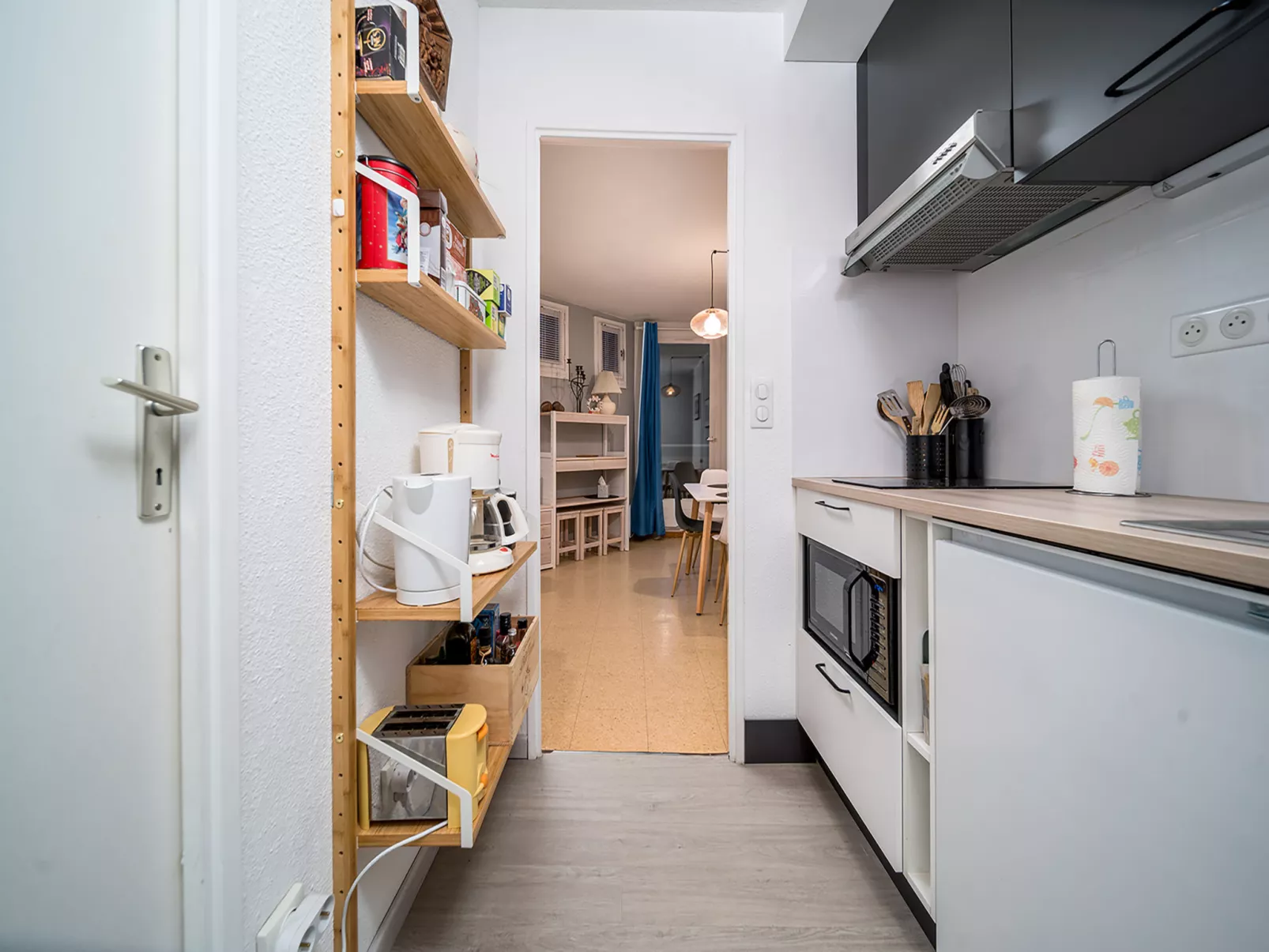 T. de la Foux N 51 - 2P5C-Binnen