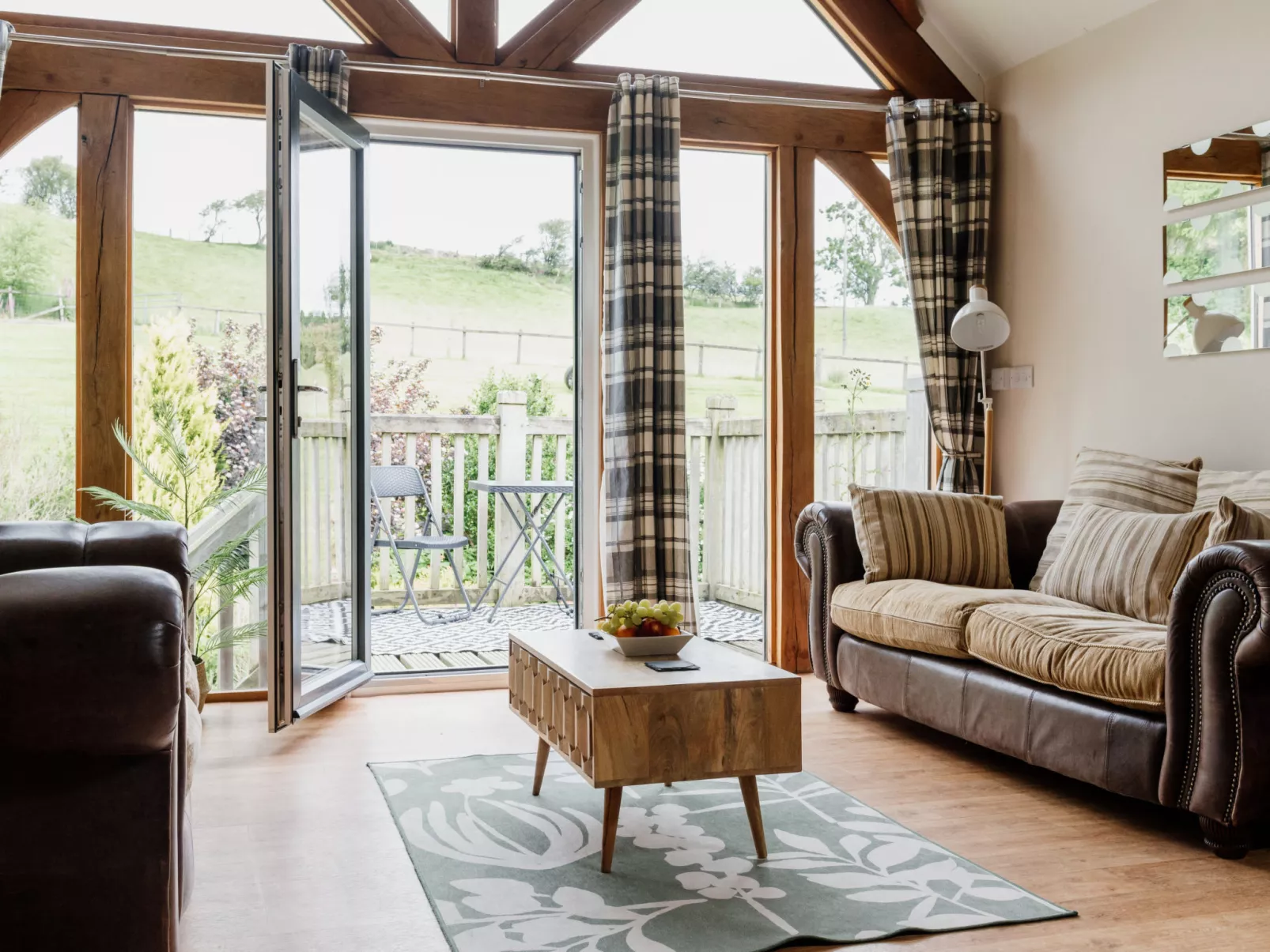 The Welsh Barn-Binnen