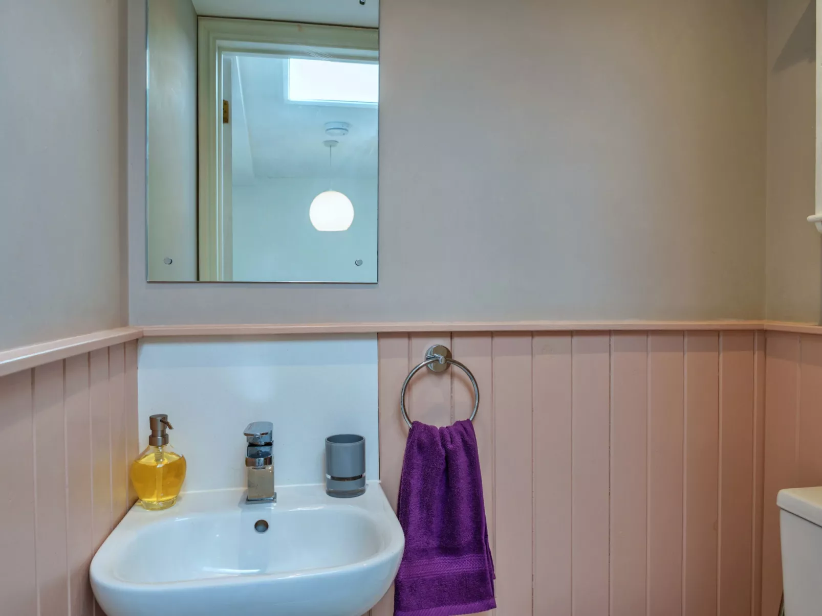 Hillside House-Binnen