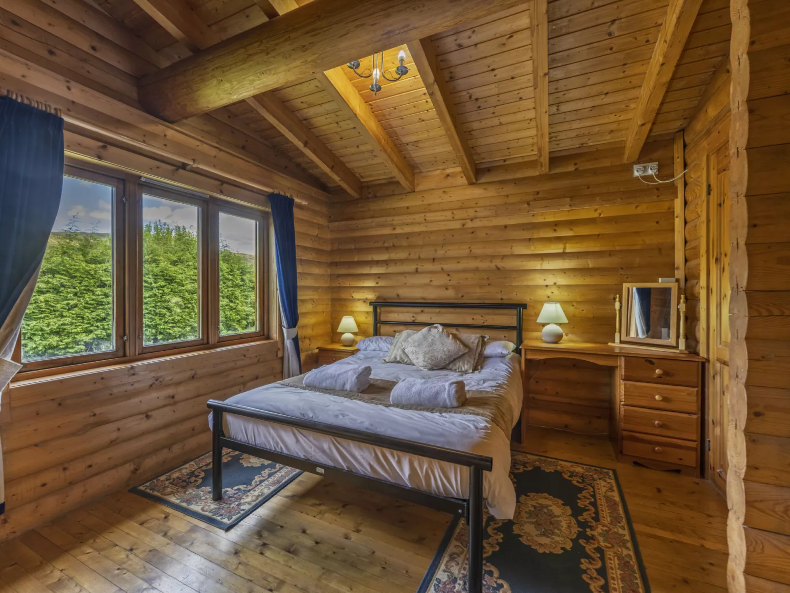 Cragdhu Log Cabin-Binnen