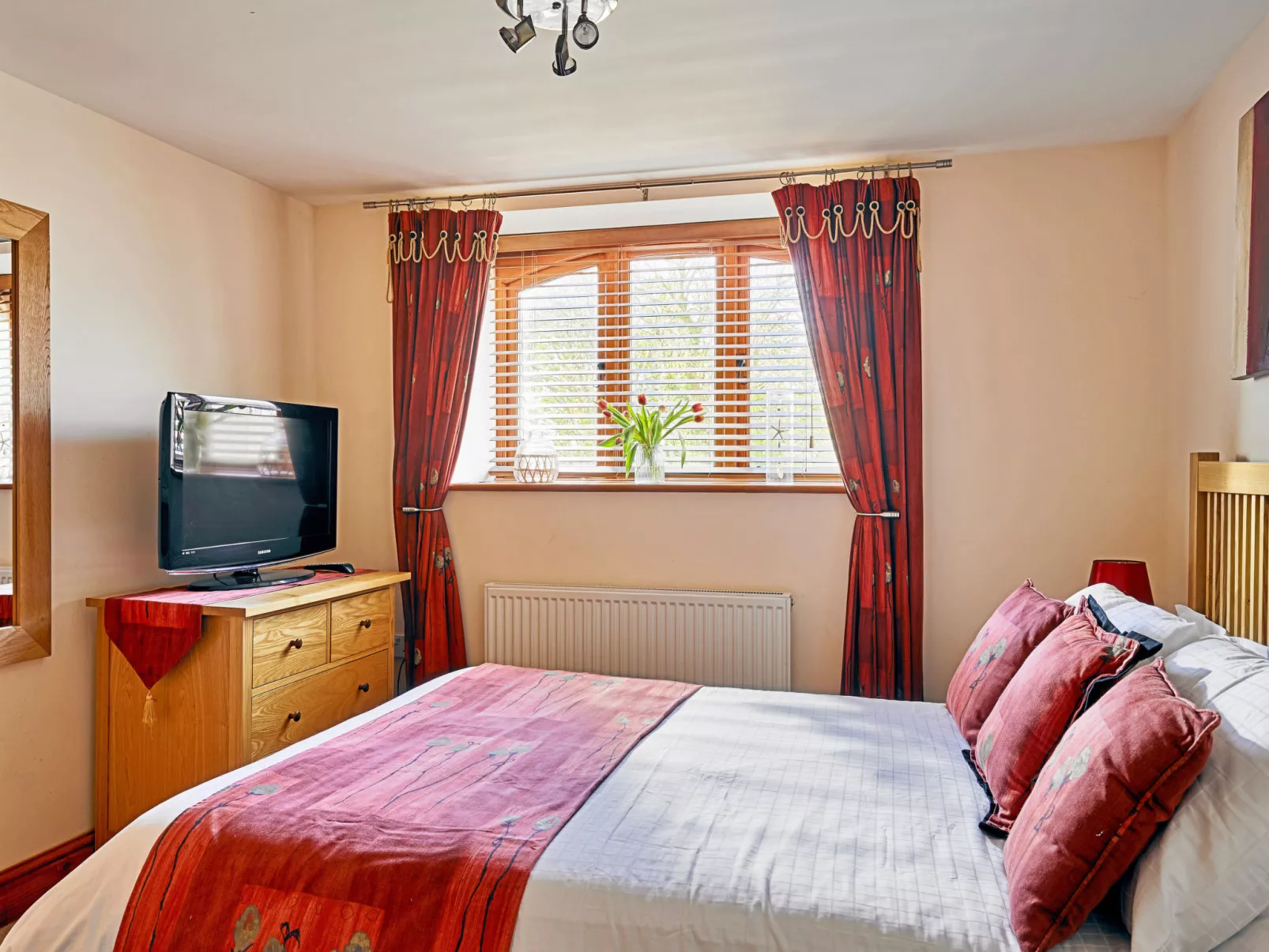 Hawthorn Barn-Binnen