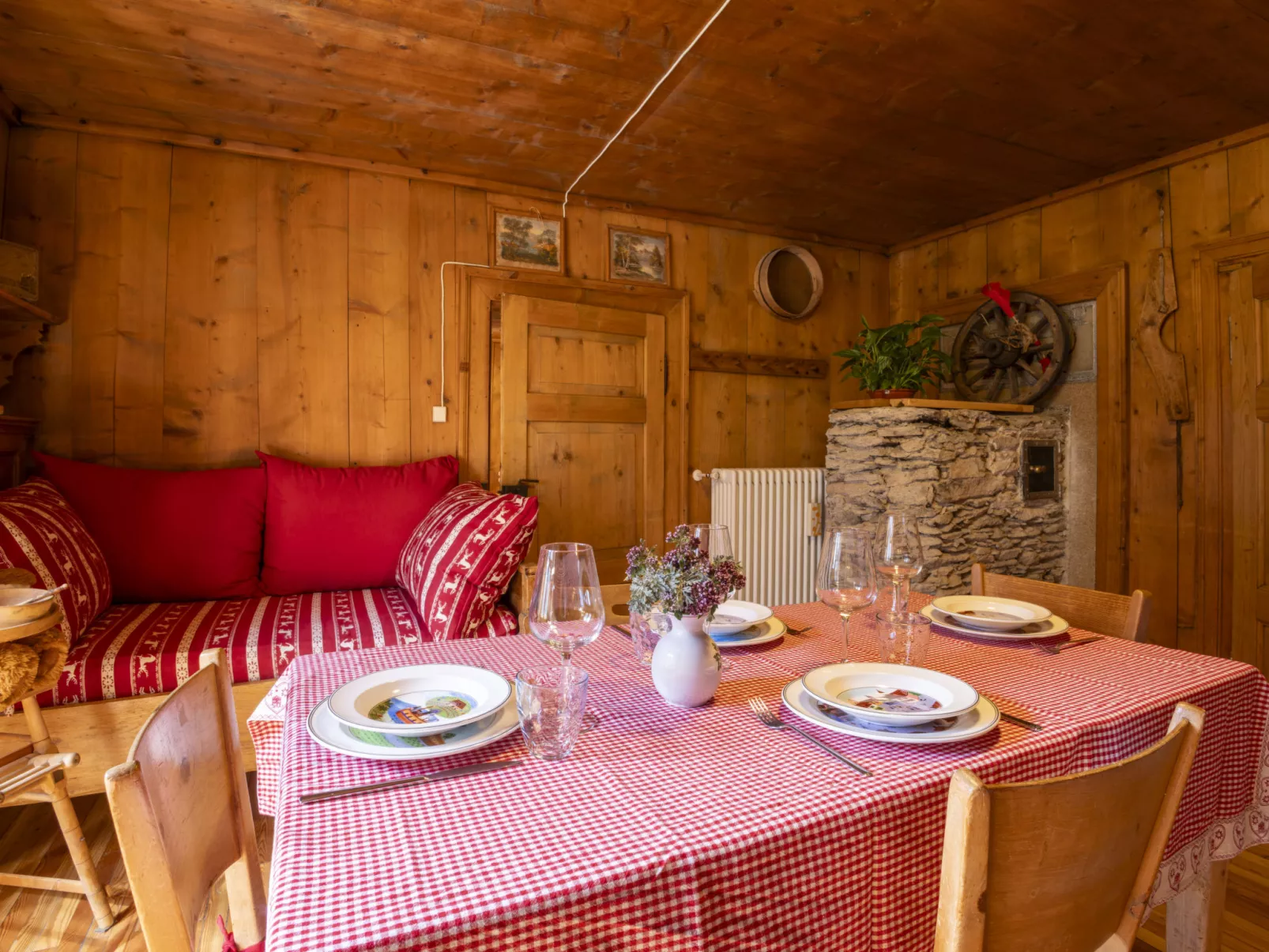 Pozzaglio Mountain Home-Binnen