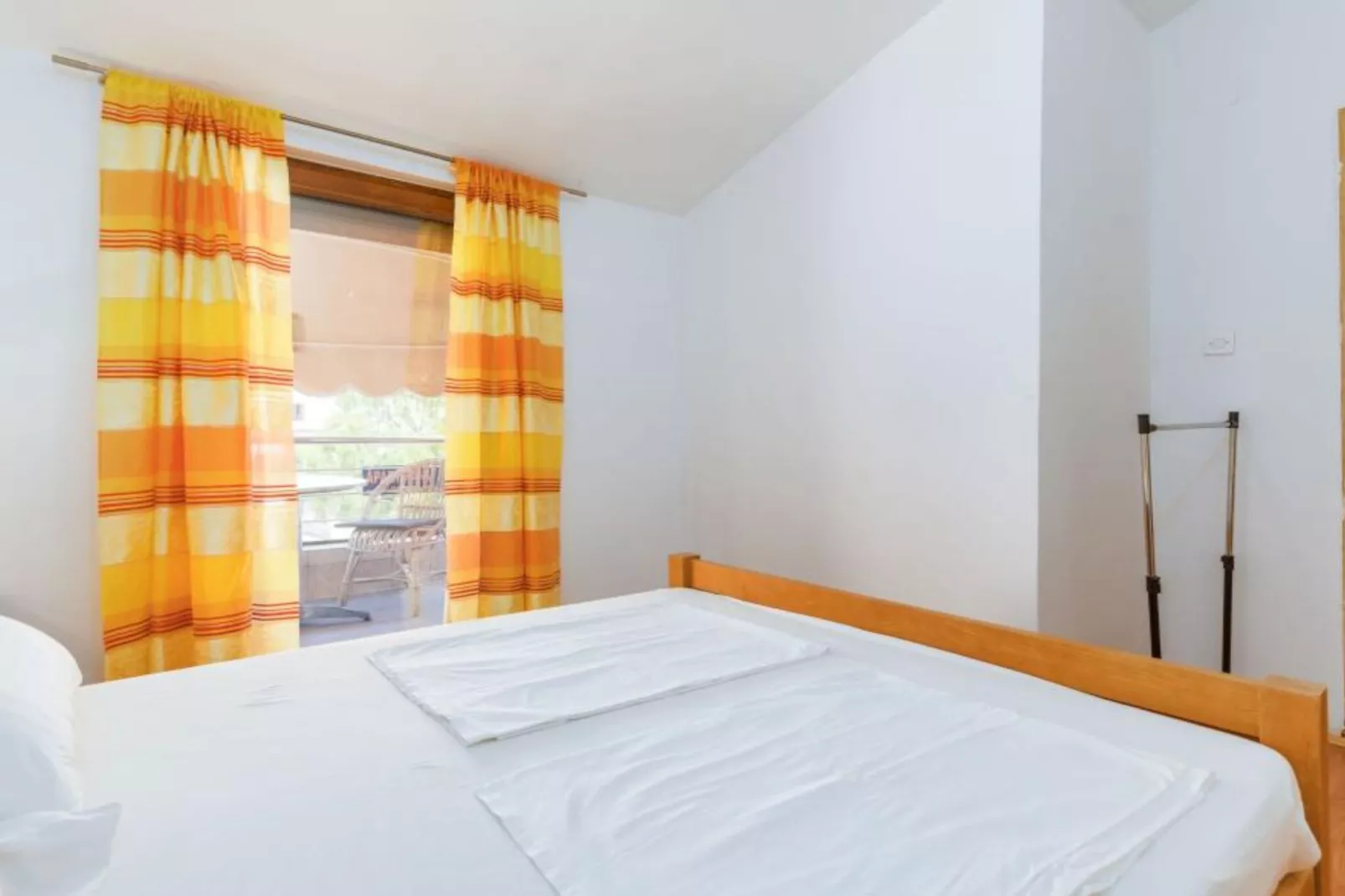 Apartments Manda - One Bedroom Apartment With Terrace (A1)-Slaapkamer