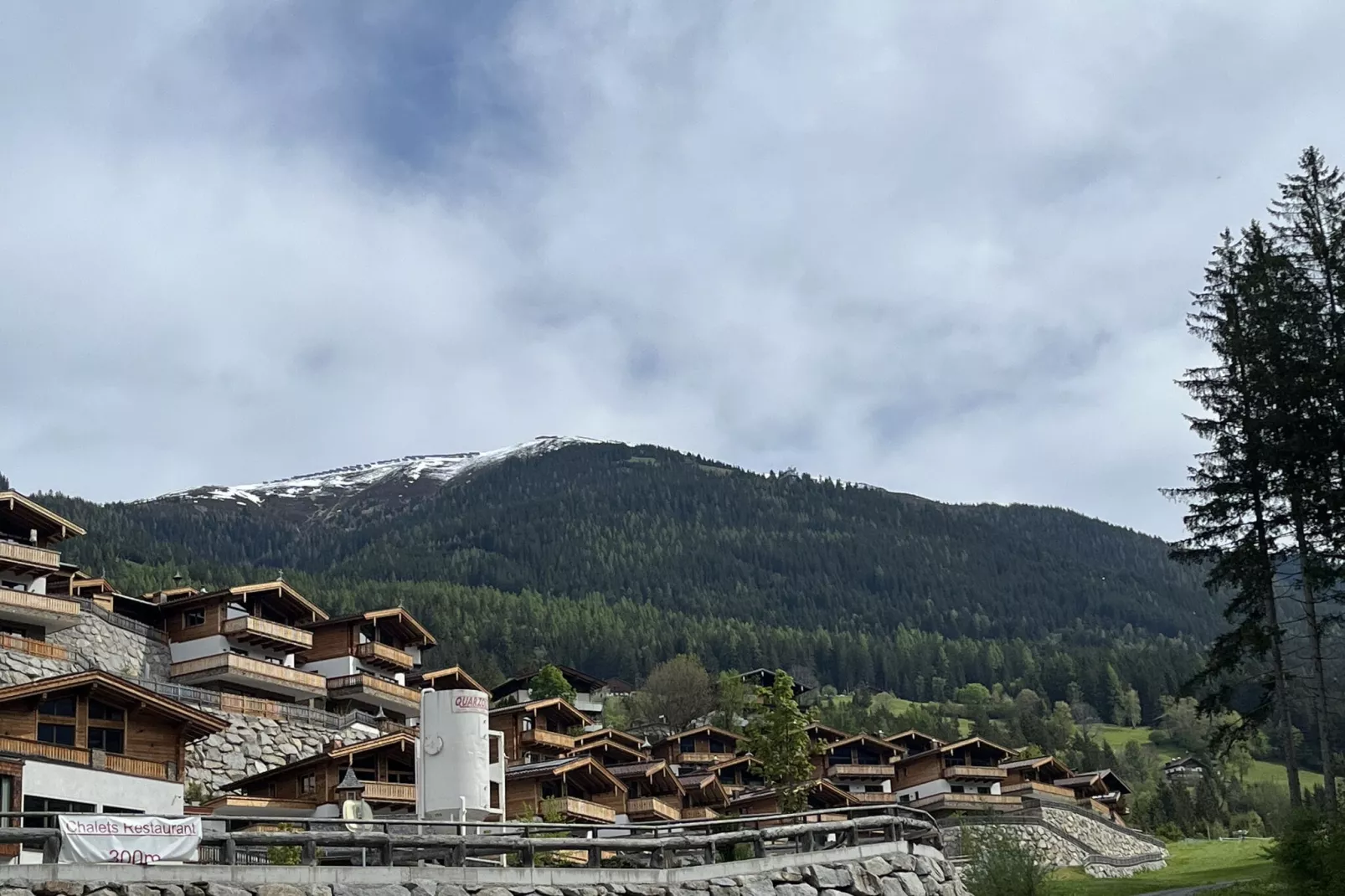 Chalet Ochsenbug-Buitenkant zomer