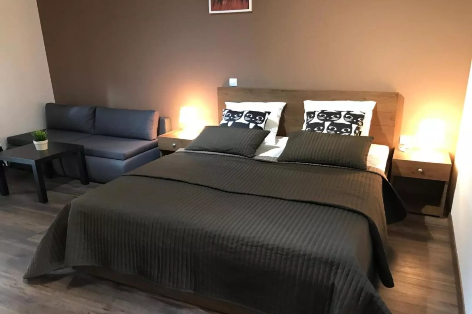 Villa Rubcic - Double room with Terrace and Pool View - (6)-Slaapkamer