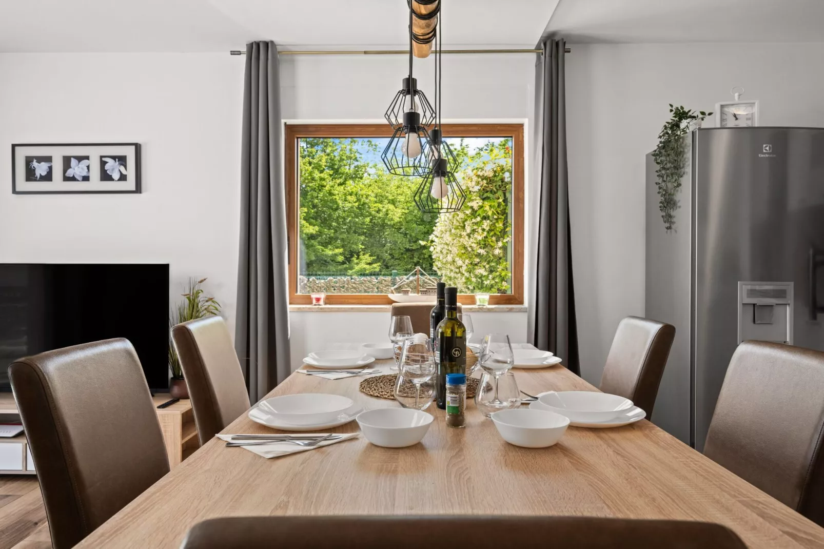 Holiday Home Mlačić - Three Bedroom Holiday Home with Pool-Eetkamer