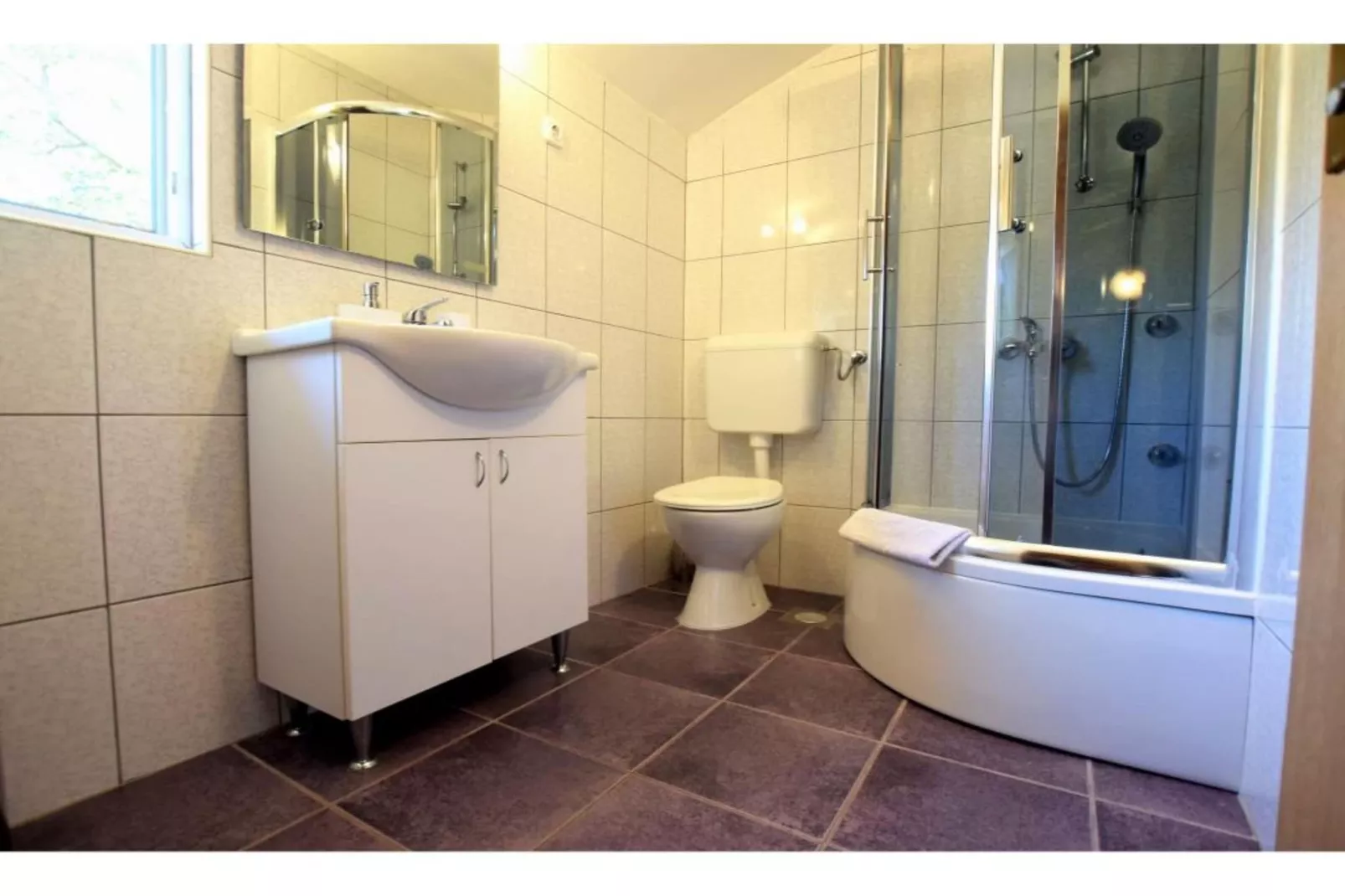 Apartments Adriana - Studio Apartment A2-Badkamer