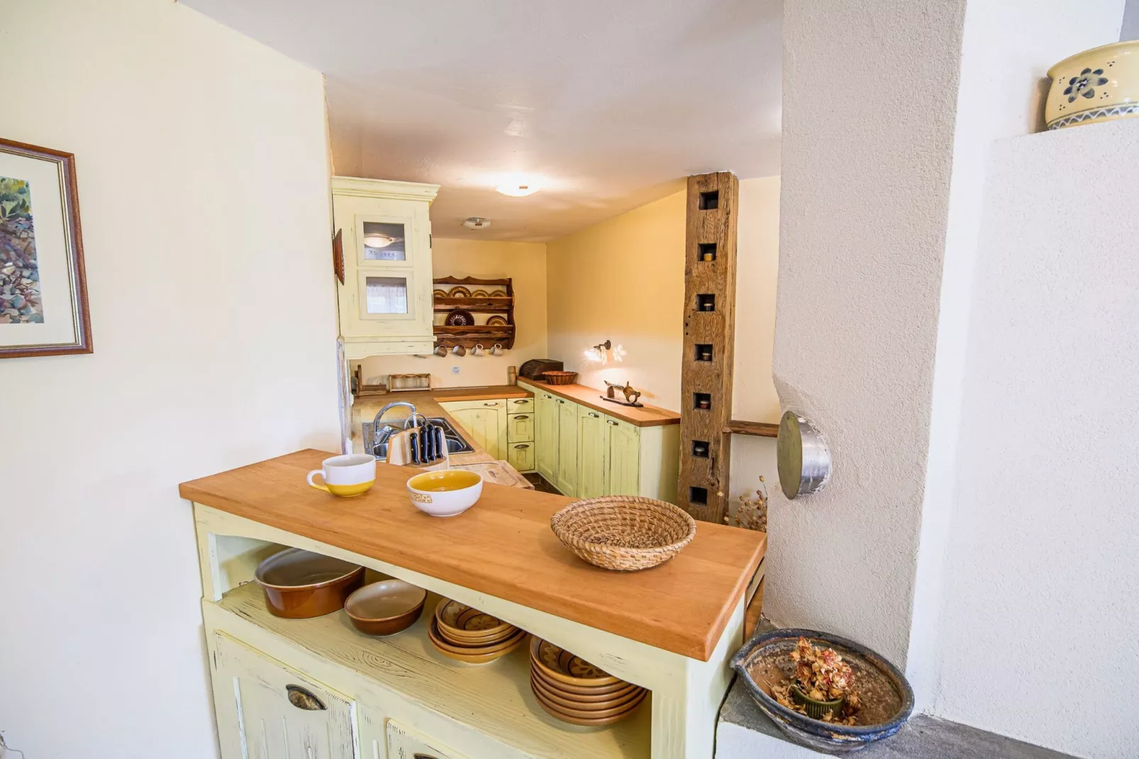 Hidden Authentic Haven Apartments - One Bedroom Apartment with Terrace-Keuken