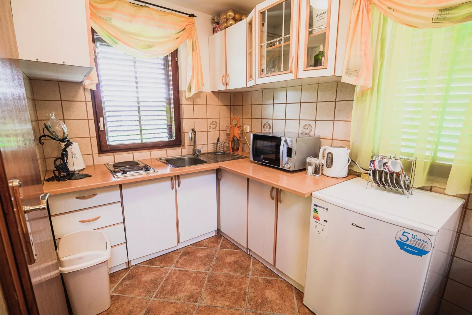 Harvest Horizon Holiday Home with Sauna - One Bedroom Holiday Home-Keuken