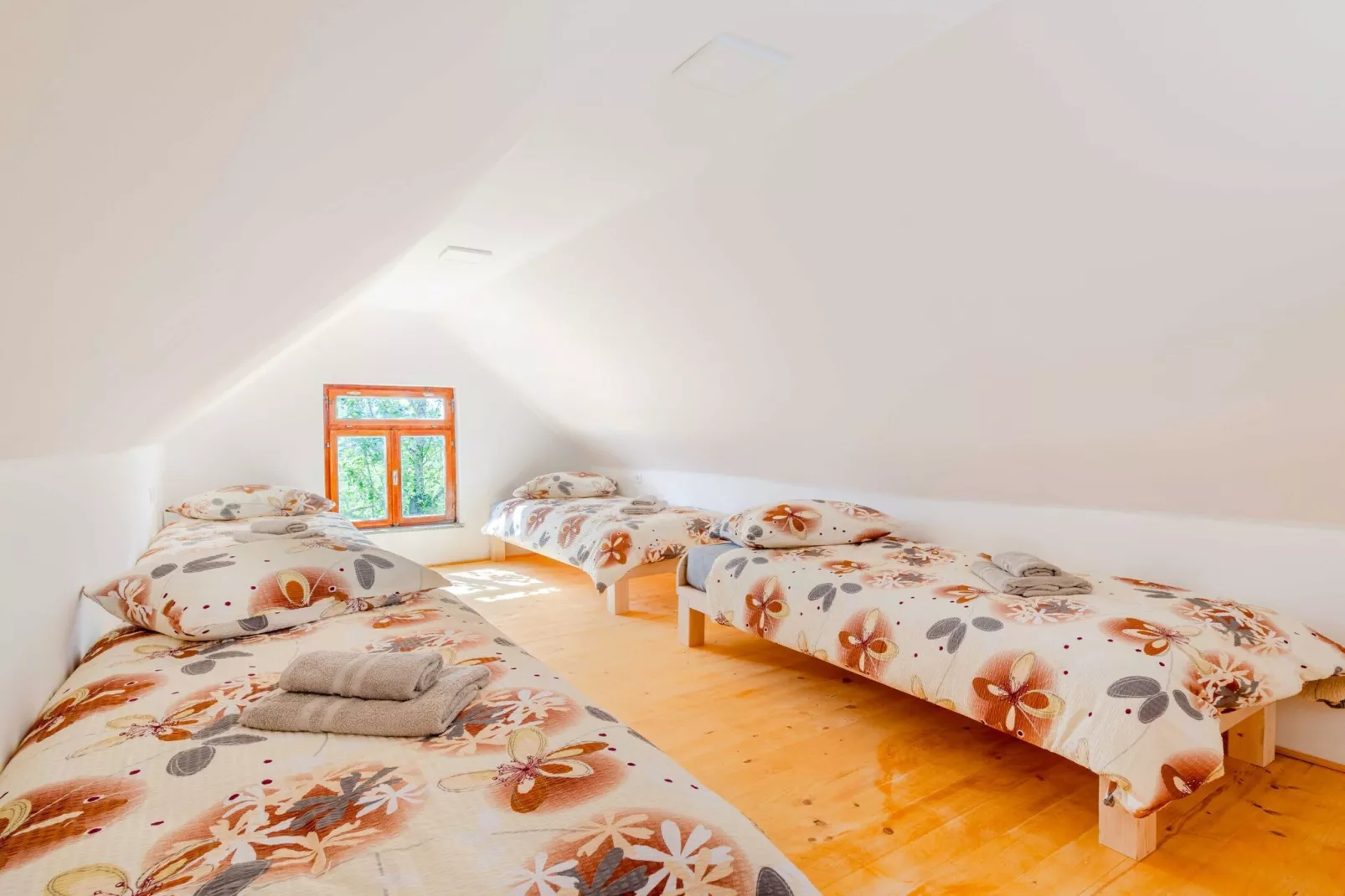 Nature Hideaway Holiday Homes with Sauna - One Bedroom Holiday Home (owner Pika)-Slaapkamer