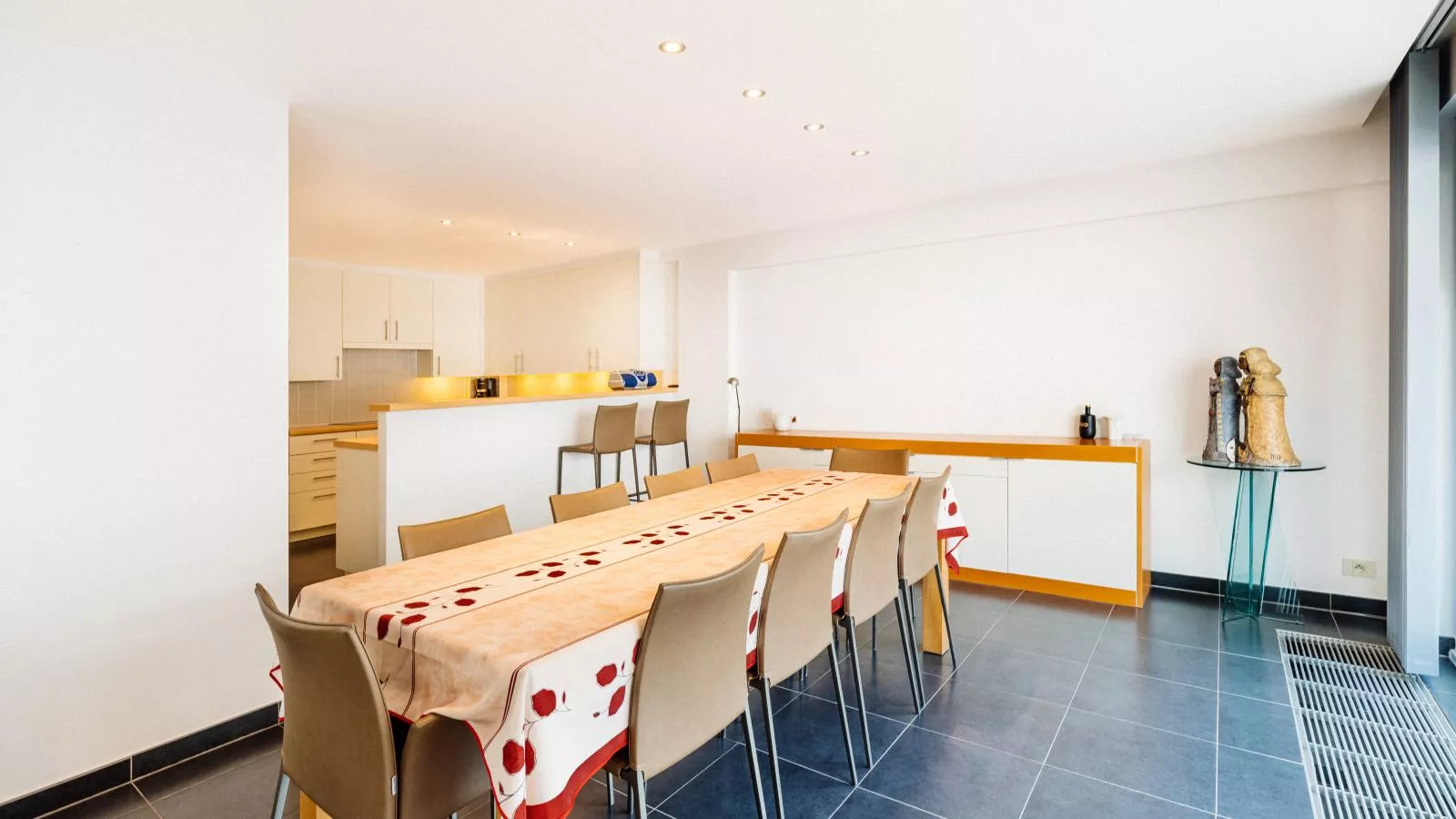 Brit Eerste-Eetkamer