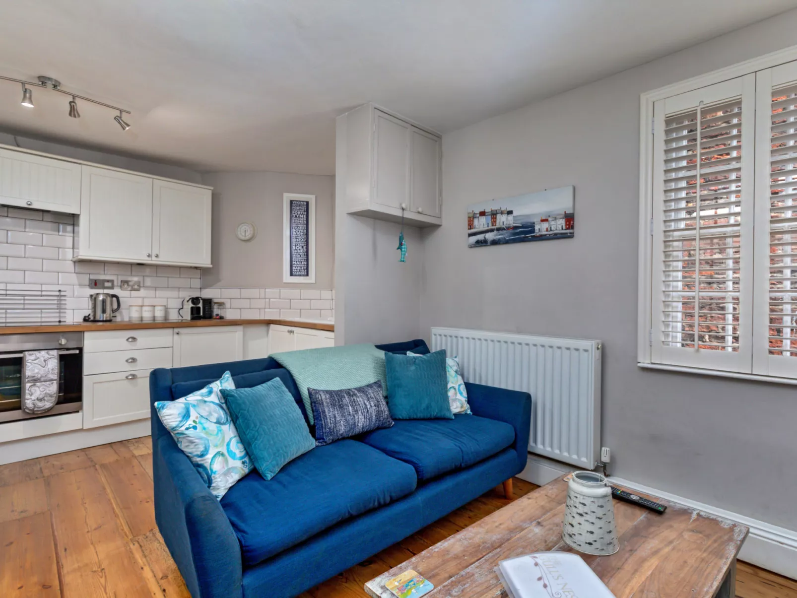 The Gull's Nest-Binnen