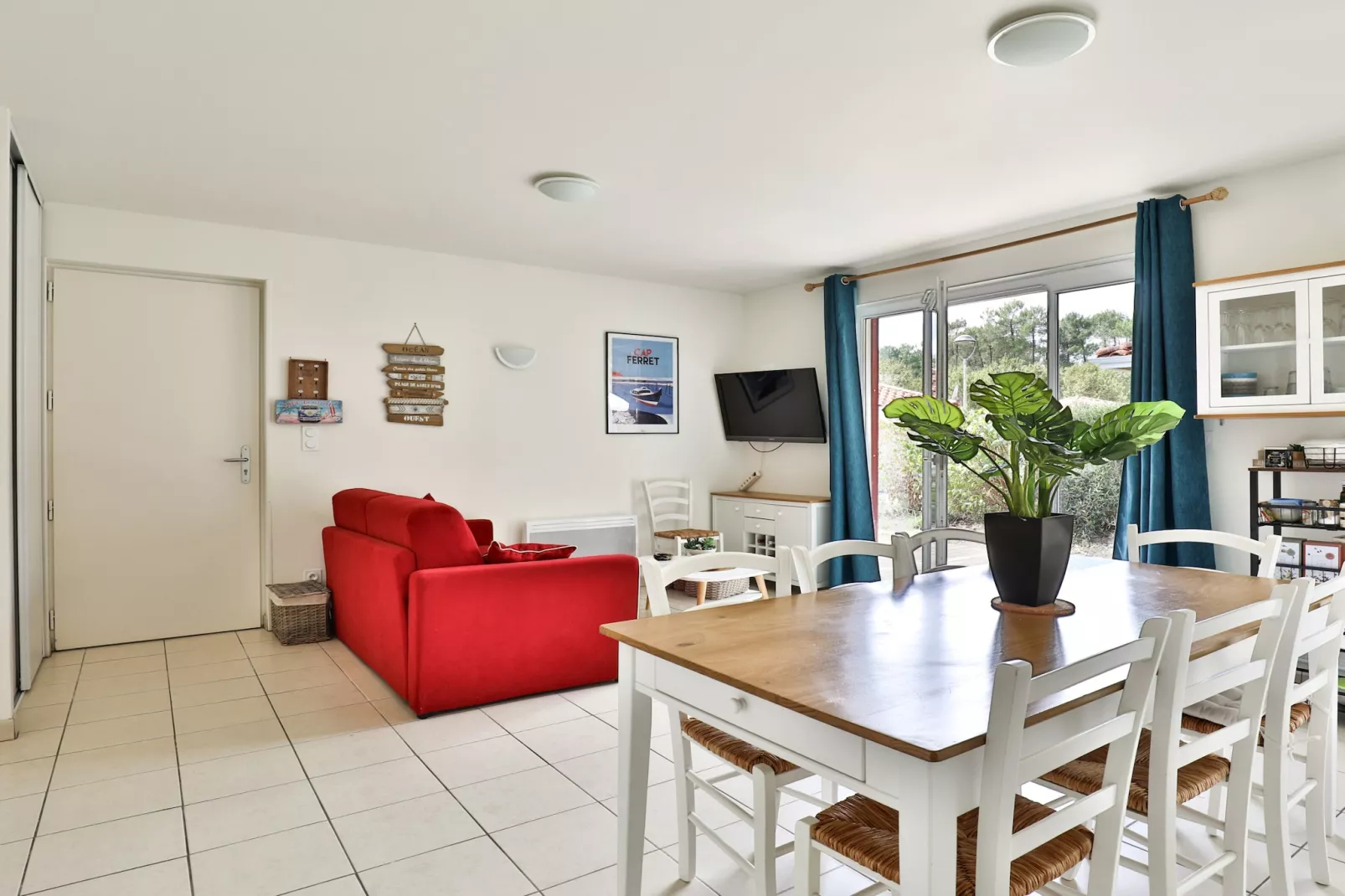 D. des Grands Lacs N°19 - 4P8-Eetkamer