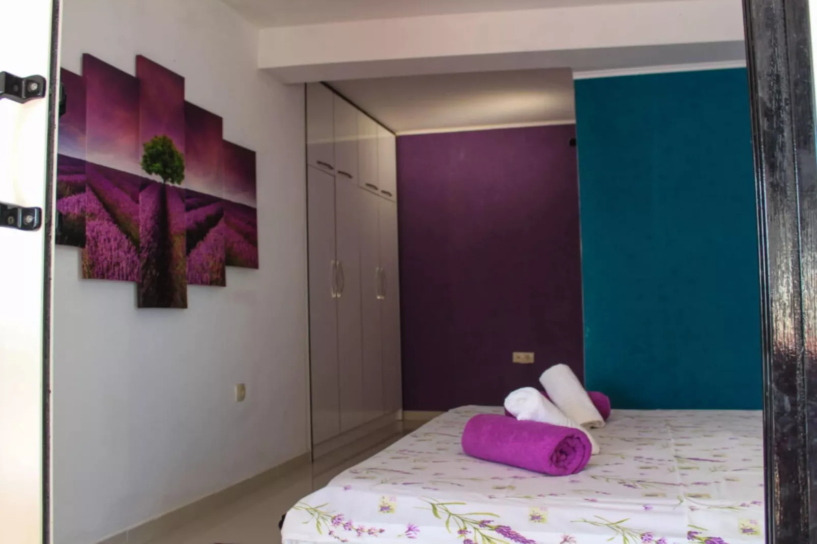 Seafront Apartment Sea Relax with Private Pool - Two Bedroom Apartment with Sea View  and Private Pool-Slaapkamer