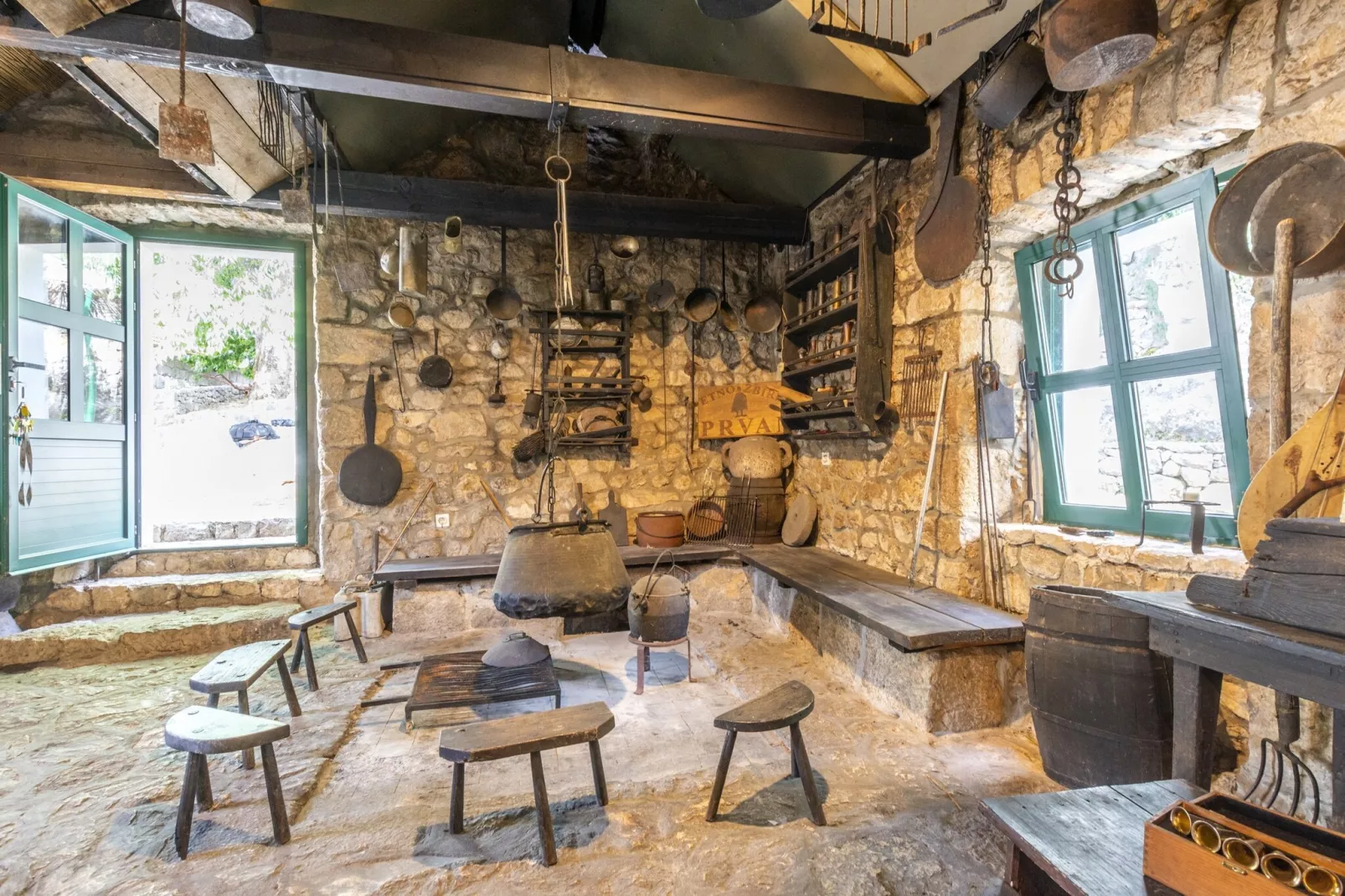 Rustical Resort Kokorići with Shared Outdoor Swimming Pool - One Bedroom Apartment with Terrace-Keuken