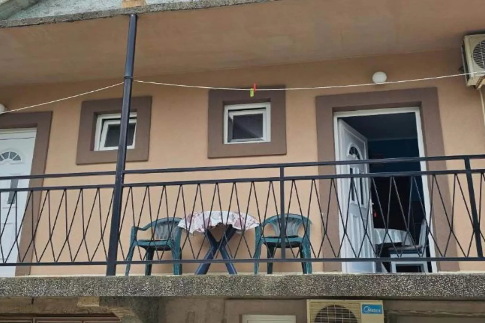 Tivat Bliss Apartments Close to Beach - One Bedroom Apartment 1-Terrasbalkon