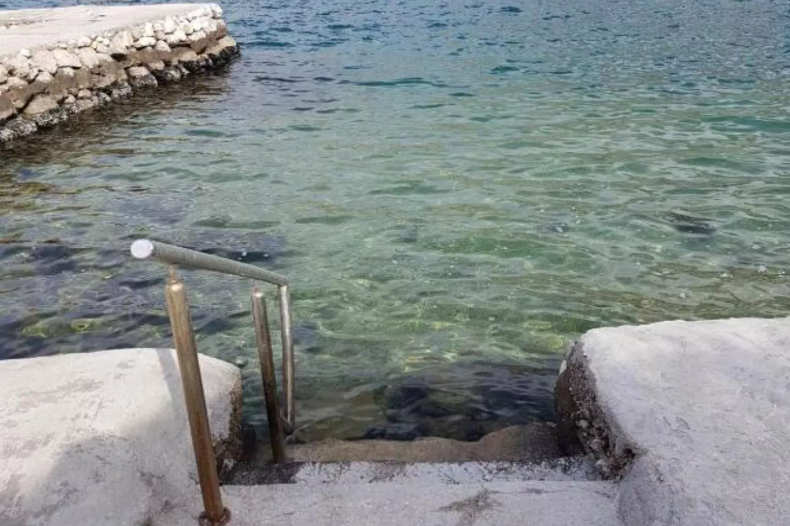 Charming Kotor Bay Retreat Just Steps from the Beach - Double Room with Seaview-Buitenlucht