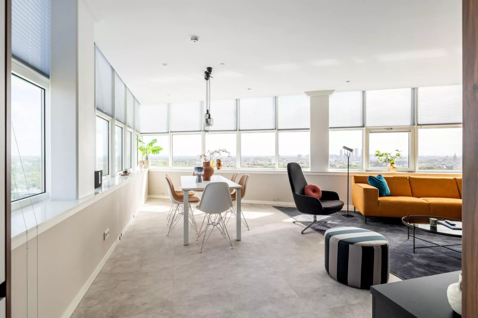 Toren van Oud 4-Woonkamer