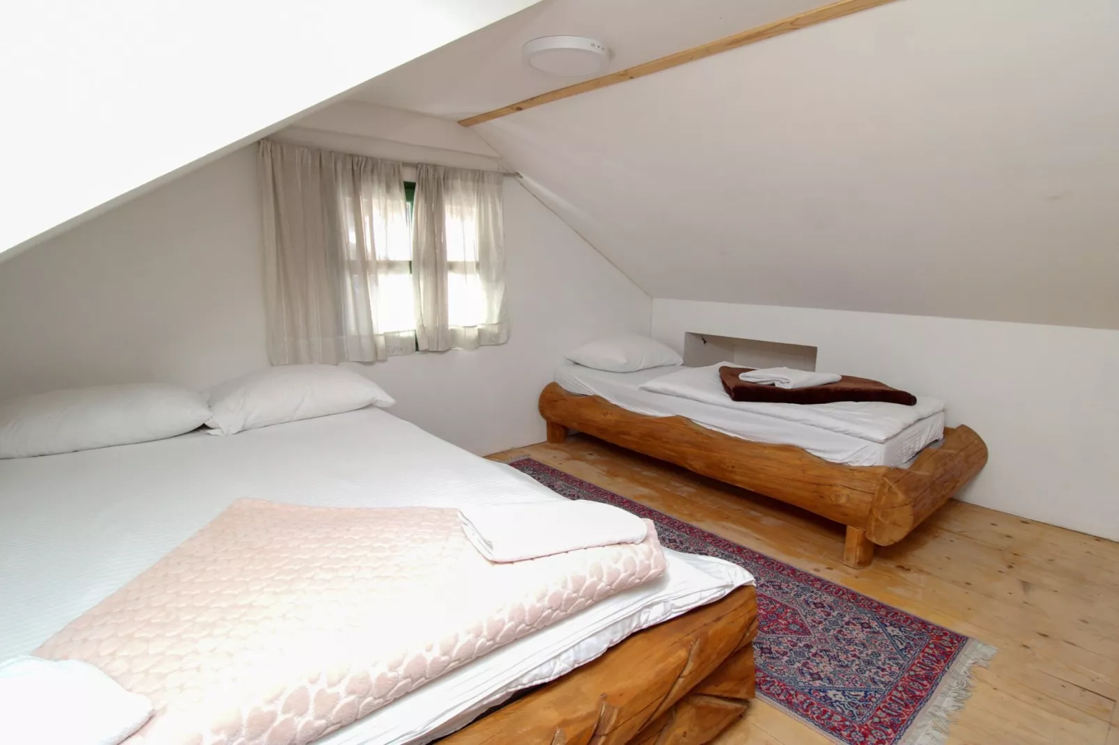 Ethno Village Dolina Mira - Two Bedroom Holiday Home (Romanija)-Slaapkamer