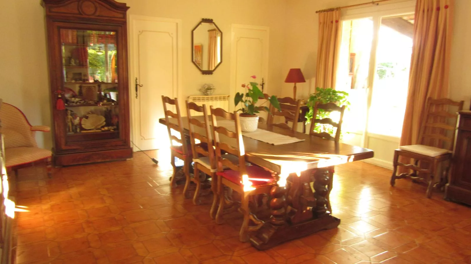 Le clos de la Tuf-Eetkamer