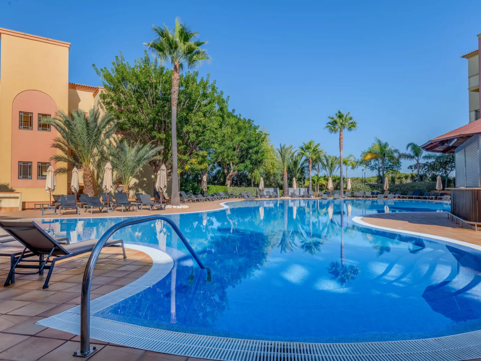 The Residence at Victoria-Buiten