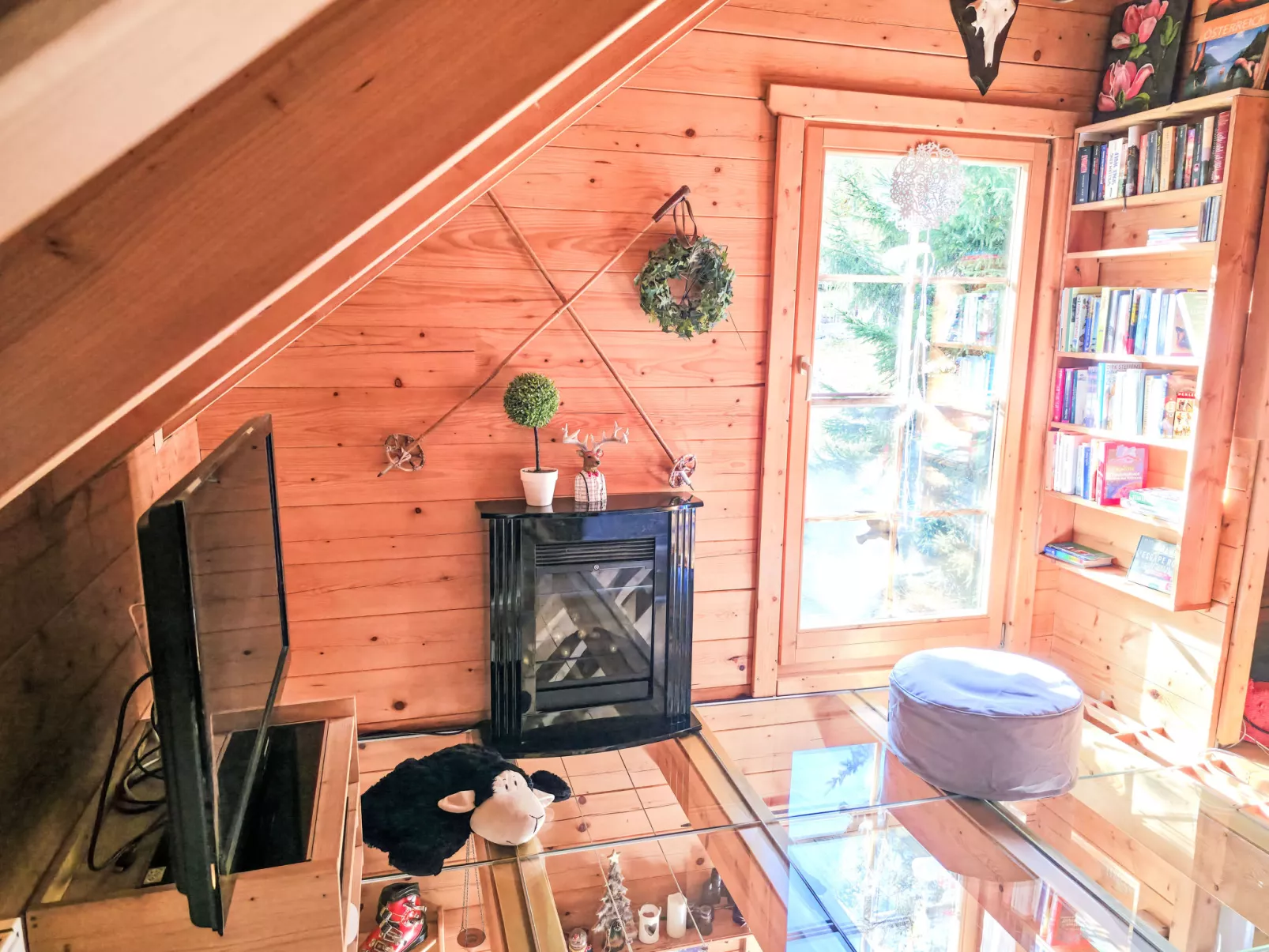 Zirbenwaldhütt´n-Binnen