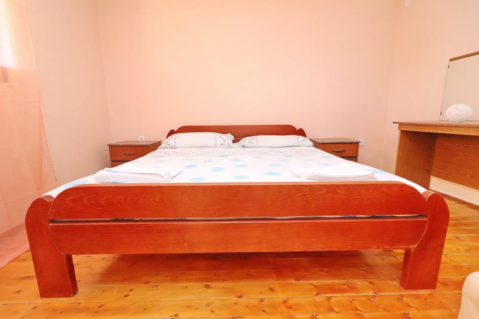 Peaceful Holiday House Senija - Four bedroom Holiday Home with Terrace and Sea View-Slaapkamer