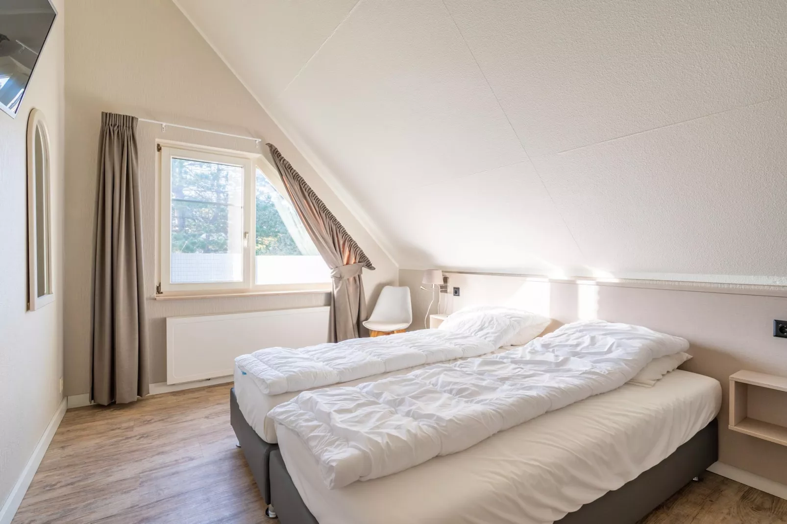 Kamperfoelie 57-Slaapkamer