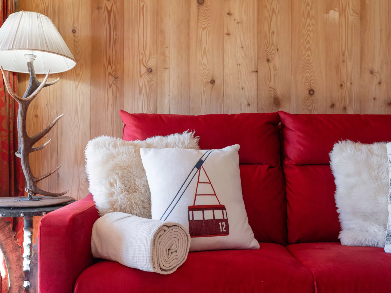 Les Pierres C 3-Binnen