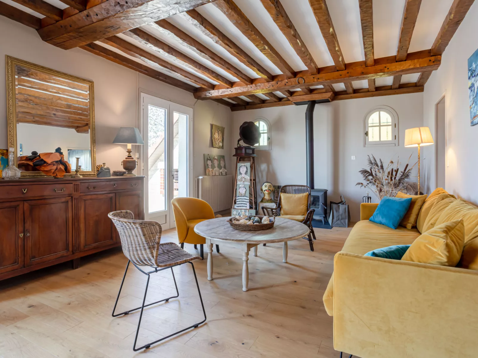 Les Jonquilles-Binnen