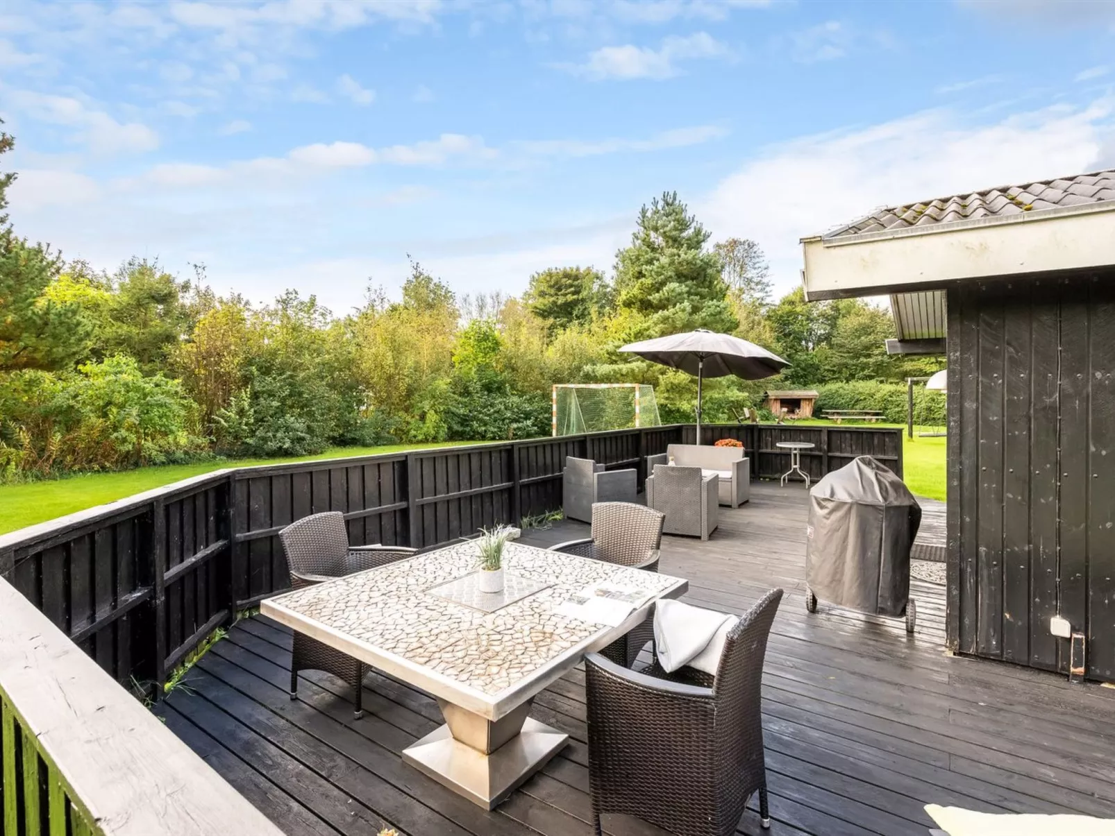 "Vilhelm" - 10km from the sea-Buiten