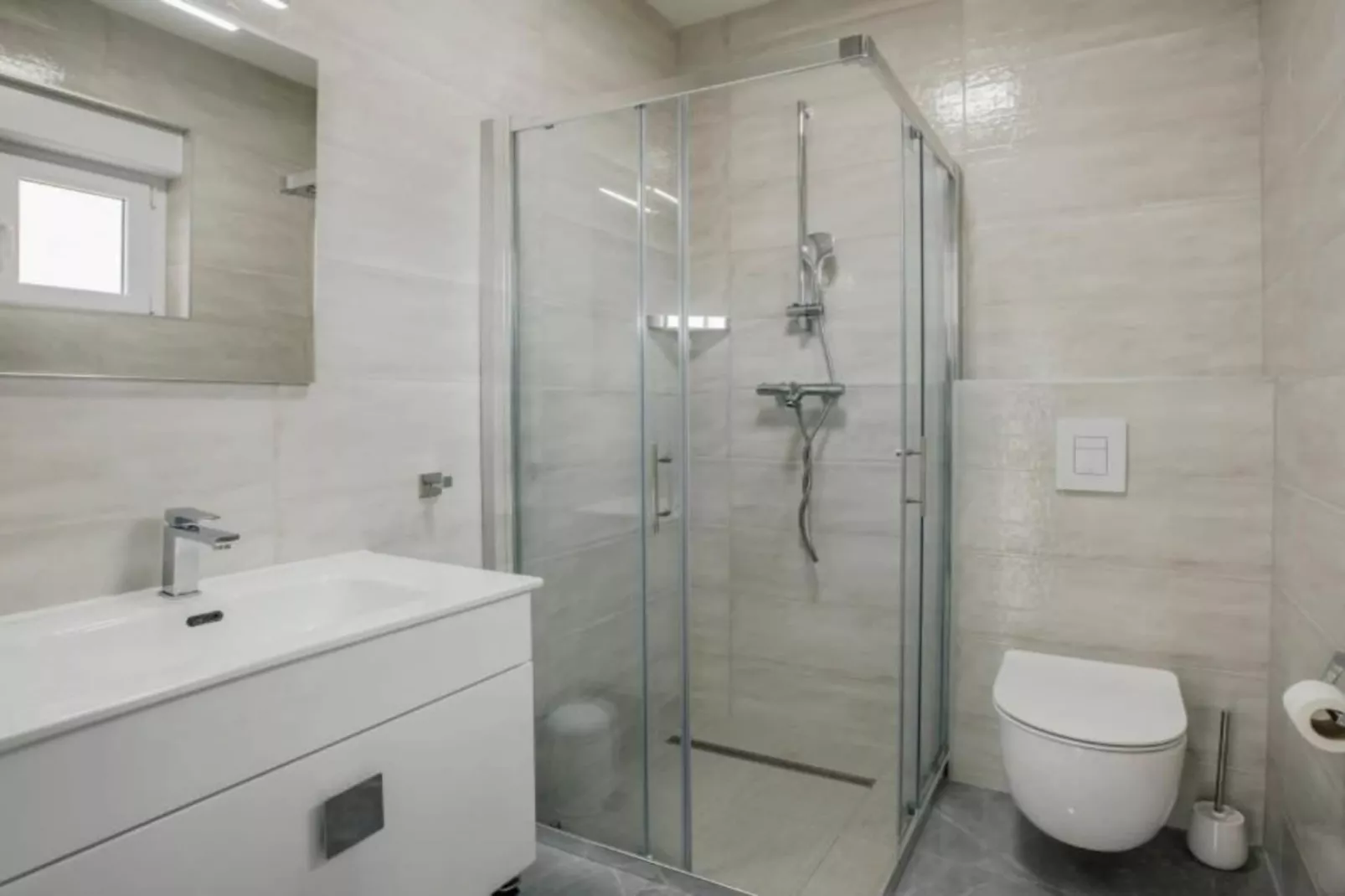 Beautiful Haven Villas - Villa Antonija with Outdoor Pool-Badkamer